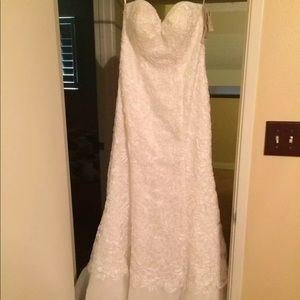 Wedding gown